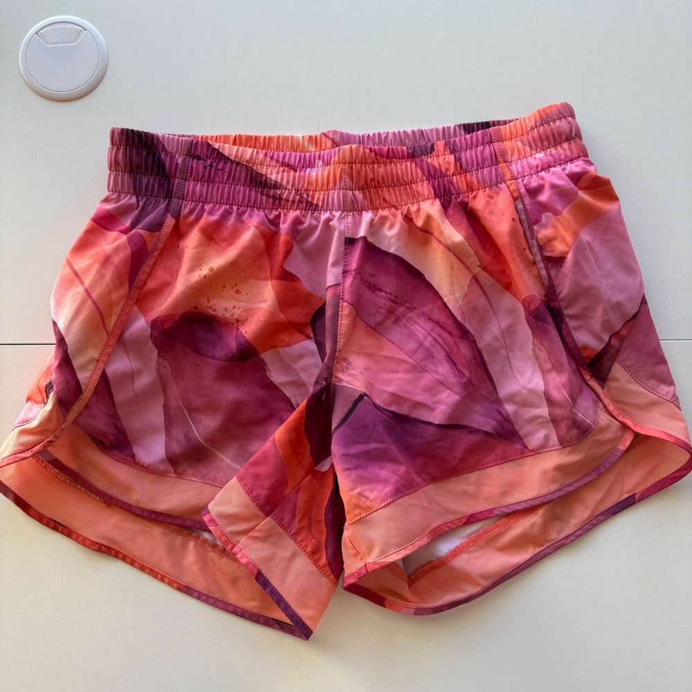 Athleta Printed Mesh Racer Run Short 4" Pink Orange Abstract Leaf Size S